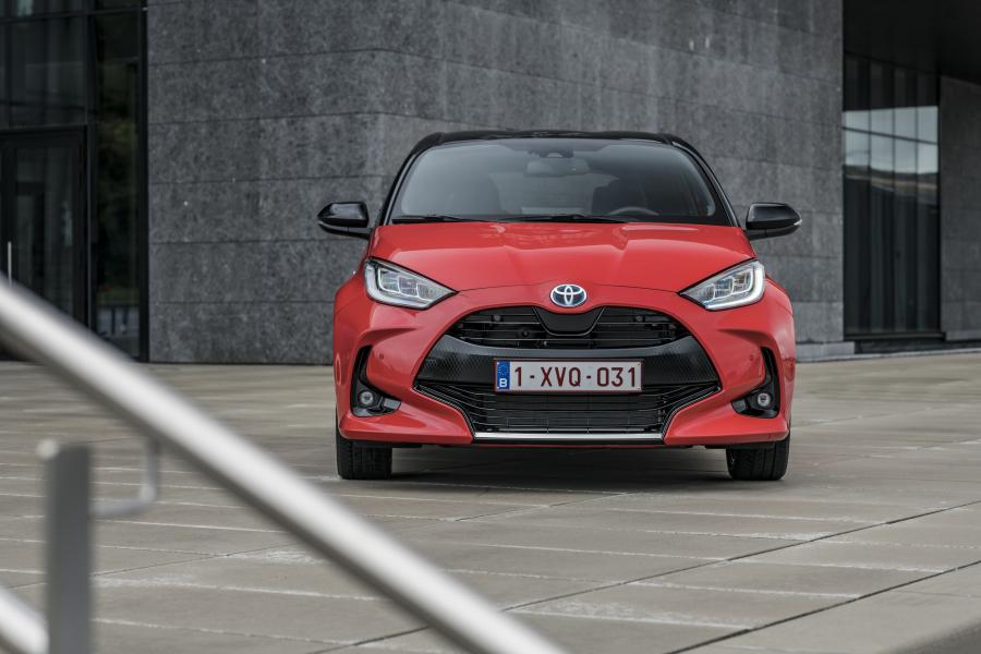  Toyota Yaris Hybrid 2020 года  (WW) (фото 90 из 111)